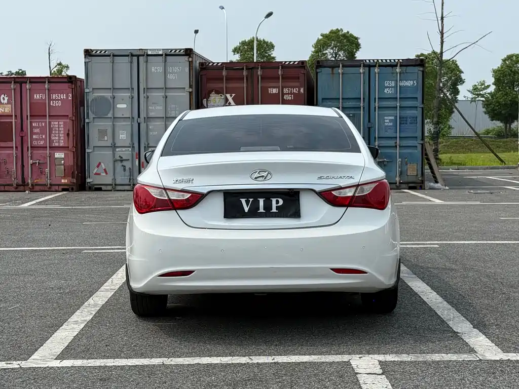 Sonata 2.0 L Auto Luxury