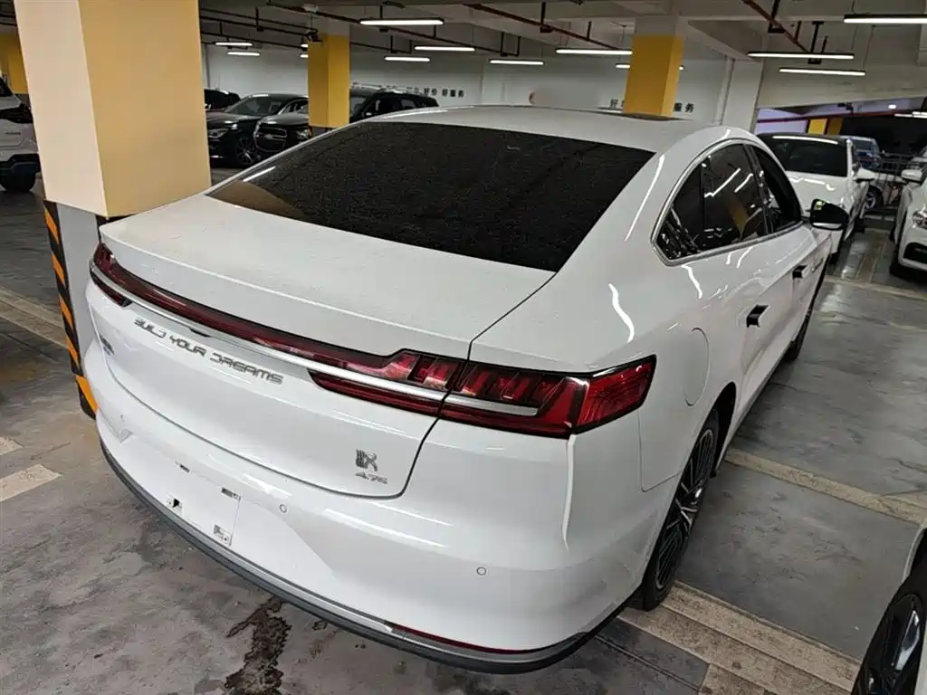 Han DM 4 WD Performance Luxury