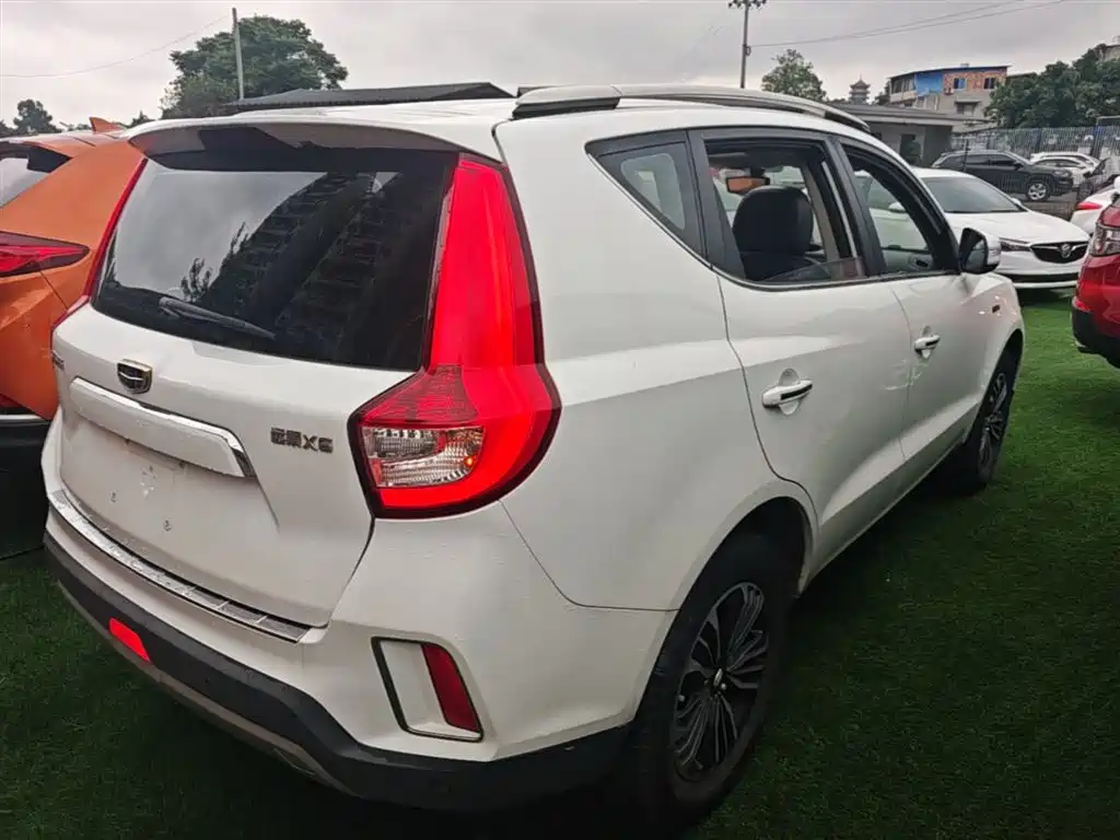 Vision X6 1.3 T CVT Luxury