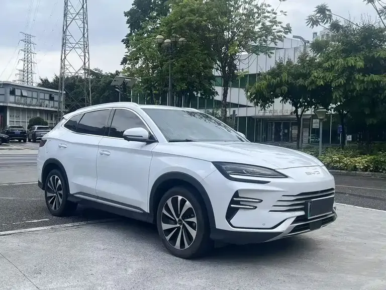 BYD Song PLUS NEV Champion DM-i 110 KM Flagship PLUS