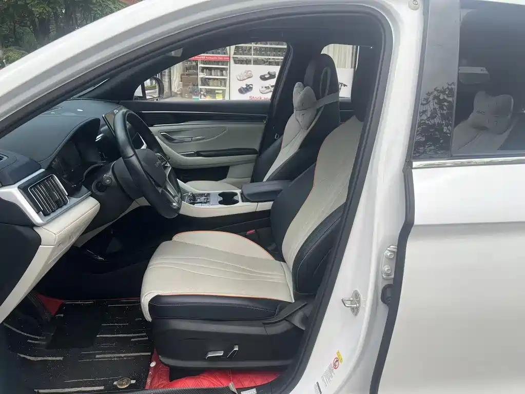 Song PLUS NEV Champion DM-i 110 KM Flagship PLUS