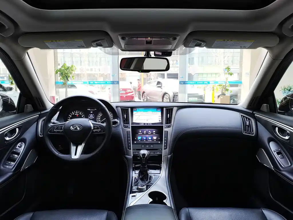 Infiniti Q50 L 2.0 T Progressive Enjoyment CN-VI