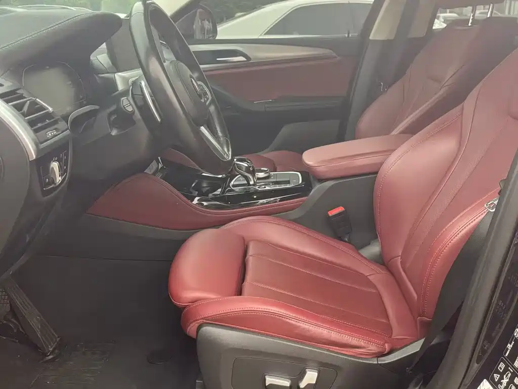 BMW X4 xDrive 25 i M Sport Package