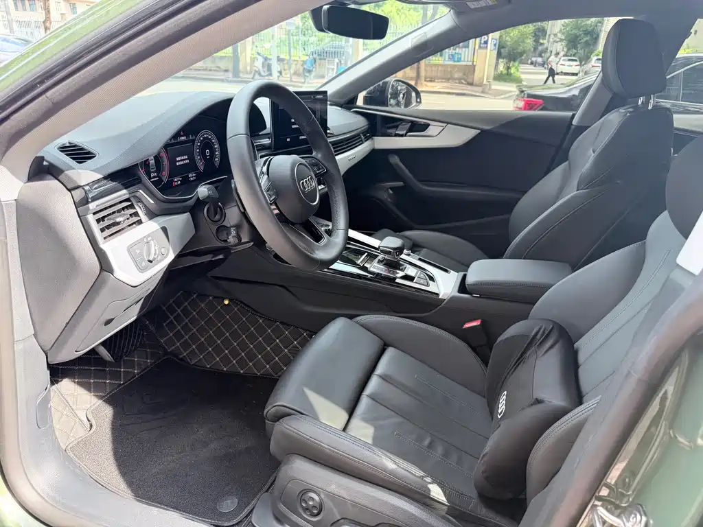 Audi A5 (Import) Sportback 40 TFSI quattro Luxury Dynamic