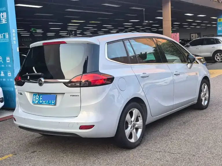 Opel 赛飞利 赛飞利 2013款 1.4 T 七座豪华型