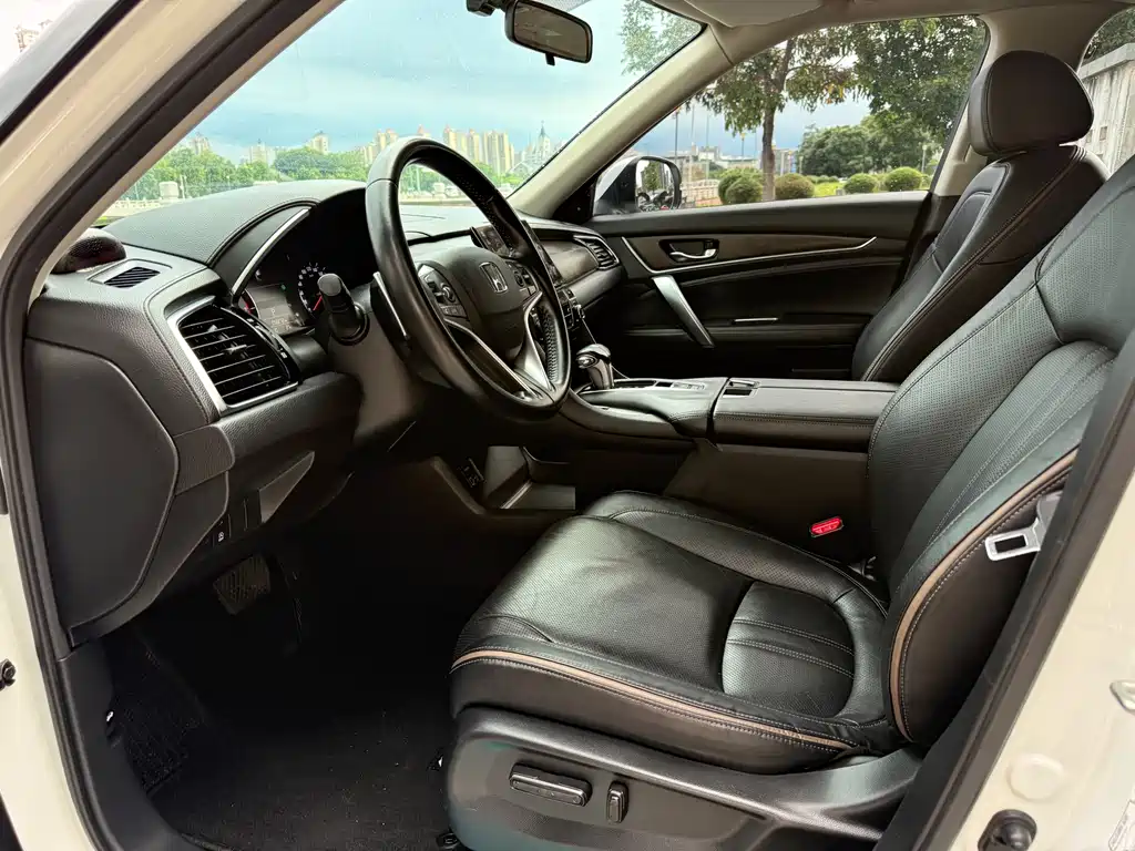 Avancier 240 TURBO 2 WD Comfort Enjoyment