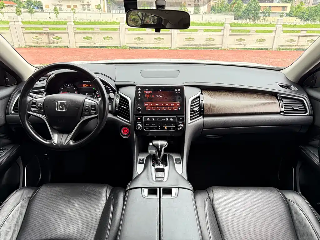 Avancier 240 TURBO 2 WD Comfort Enjoyment