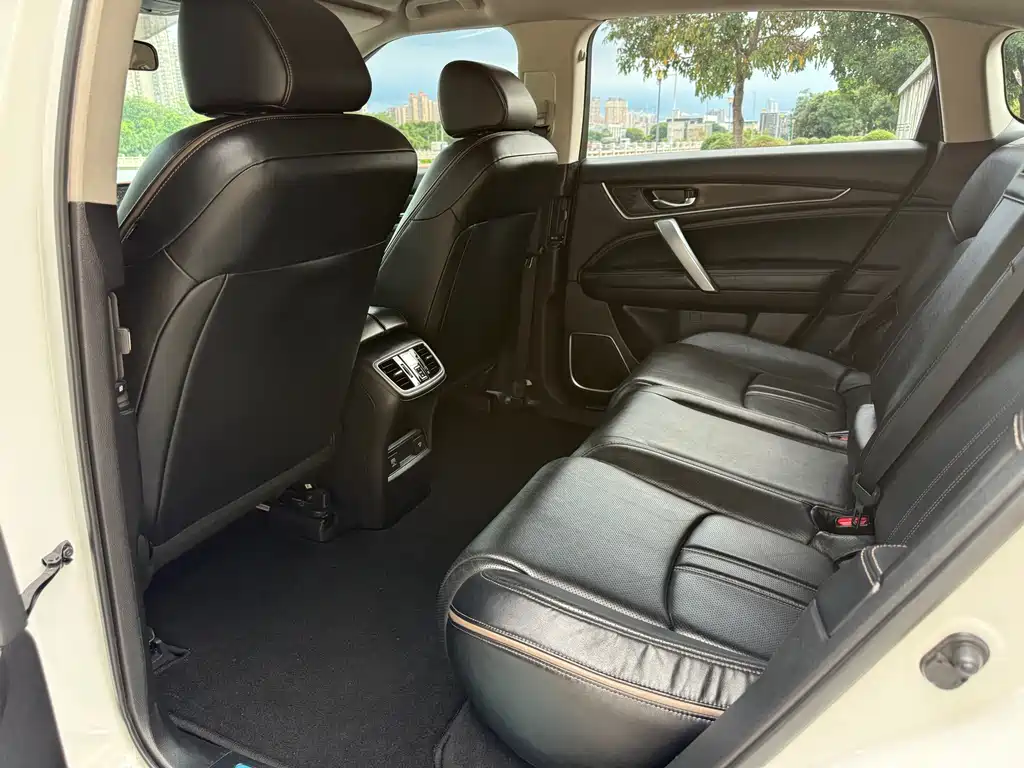 Avancier 240 TURBO 2 WD Comfort Enjoyment