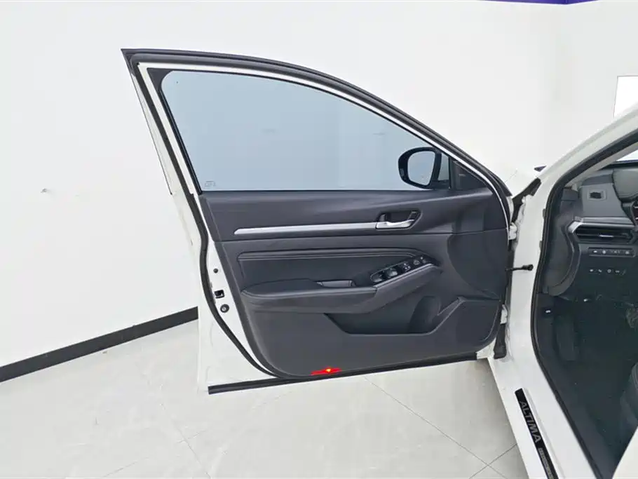 Teana 2.0 T XL Upper AD1 Smart Enjoyment Navigator