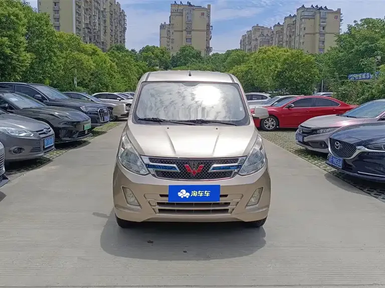 Wuling Rongguang V 1.5 L Standard
