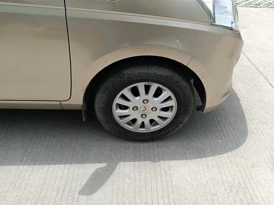 Wuling Rongguang V 1.5 L Standard