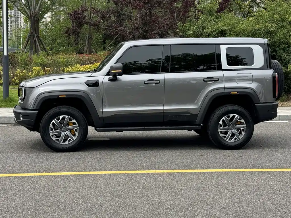 BAIC BJ40 2.0 T New City Hunter Swordsman