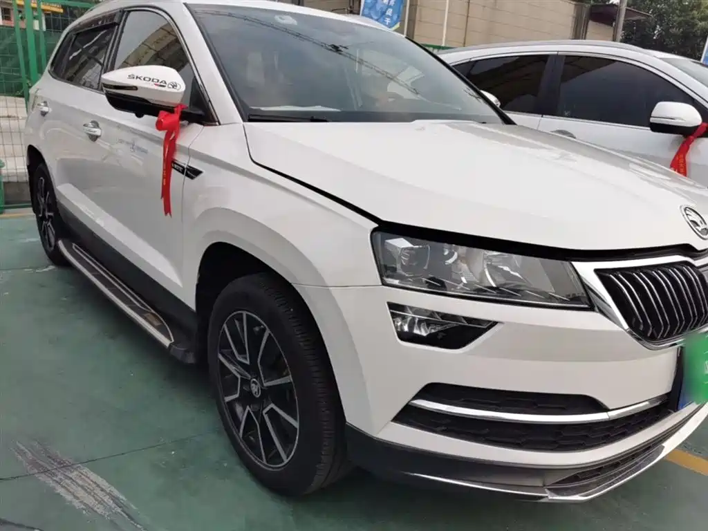 Karoq TSI280 Luxury CN-V