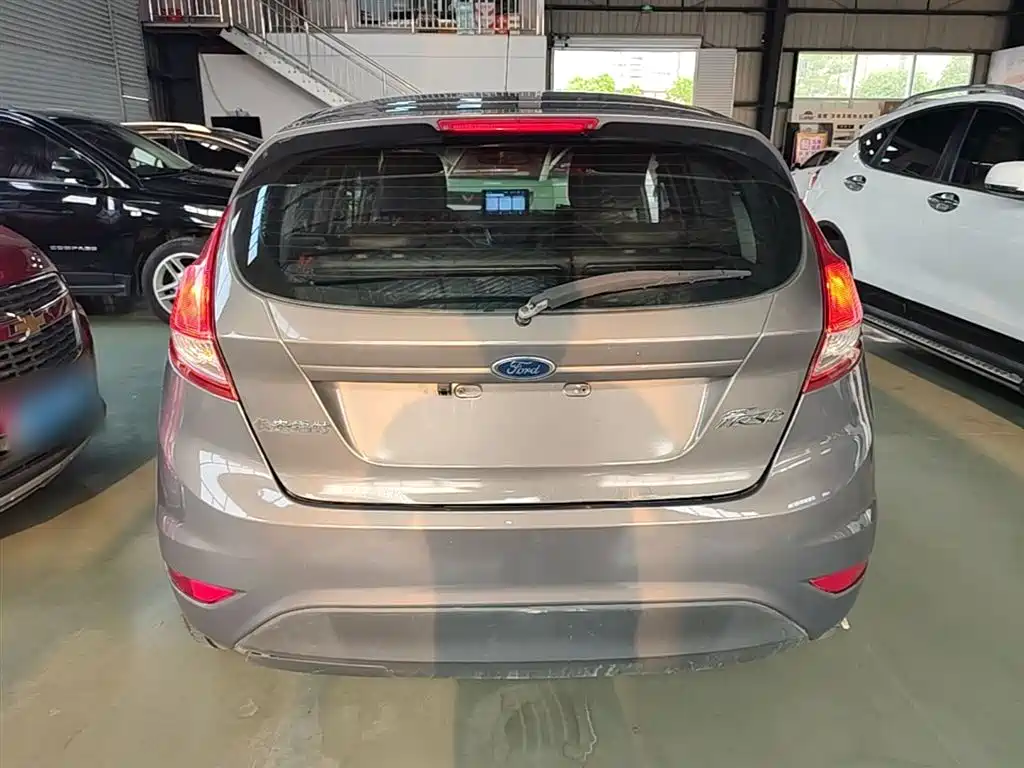 Fiesta Hatchback 1.5 L Auto Fashionable