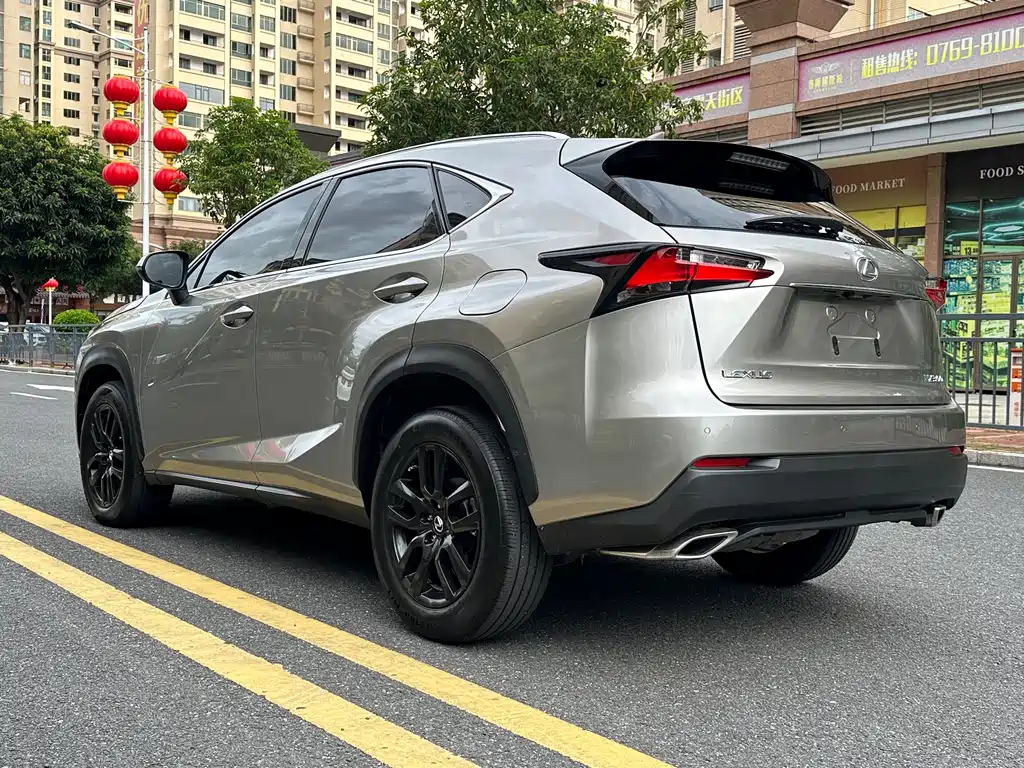 Lexus NX 200 t AWD Sharp Style