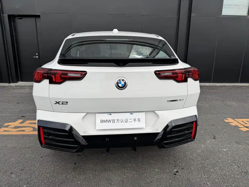 BMW X2 (Import) sDrive25 i M Sport Package