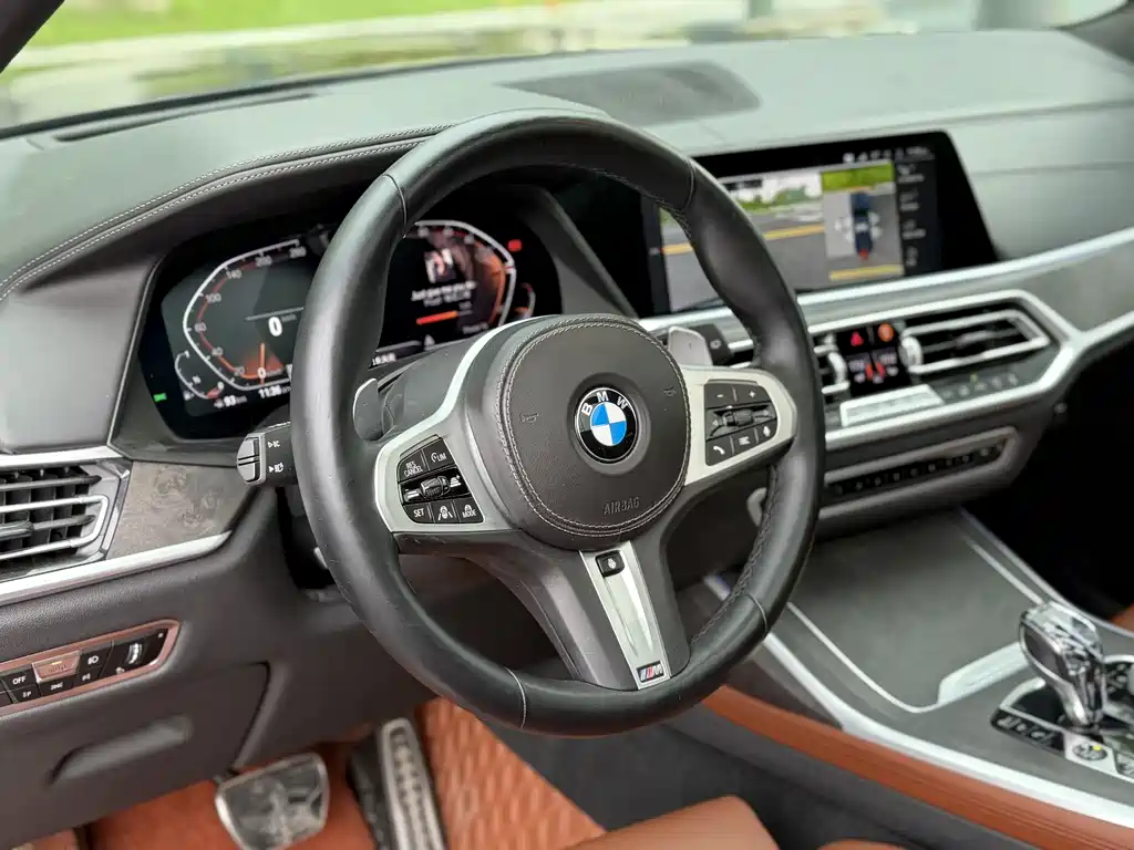 BMW X7 xDrive40 i Premium M Sport Package