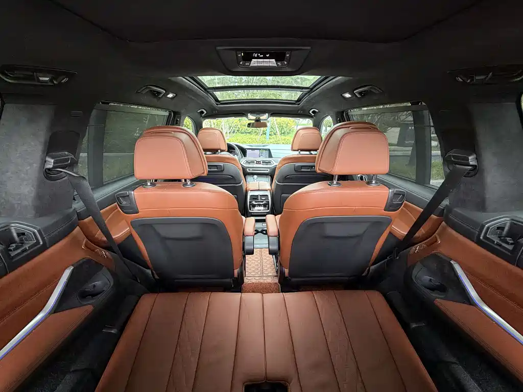 BMW X7 xDrive40 i Premium M Sport Package