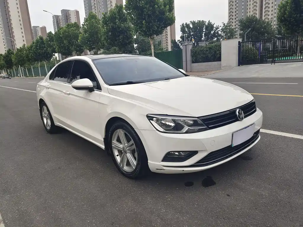 Lamando 280 TSI DSG Comfort