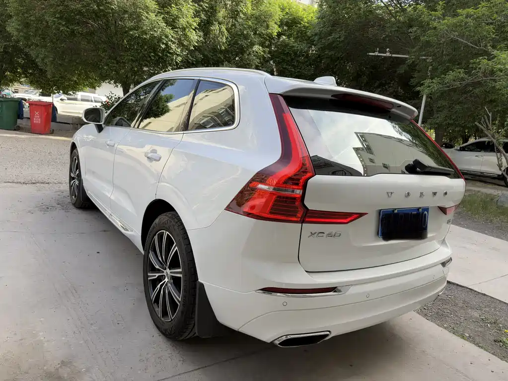Volvo XC60 T5 4 WD Smart Grace Luxury