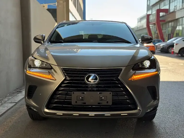 Lexus NX 200 FWD Sharp Travel CN-VI