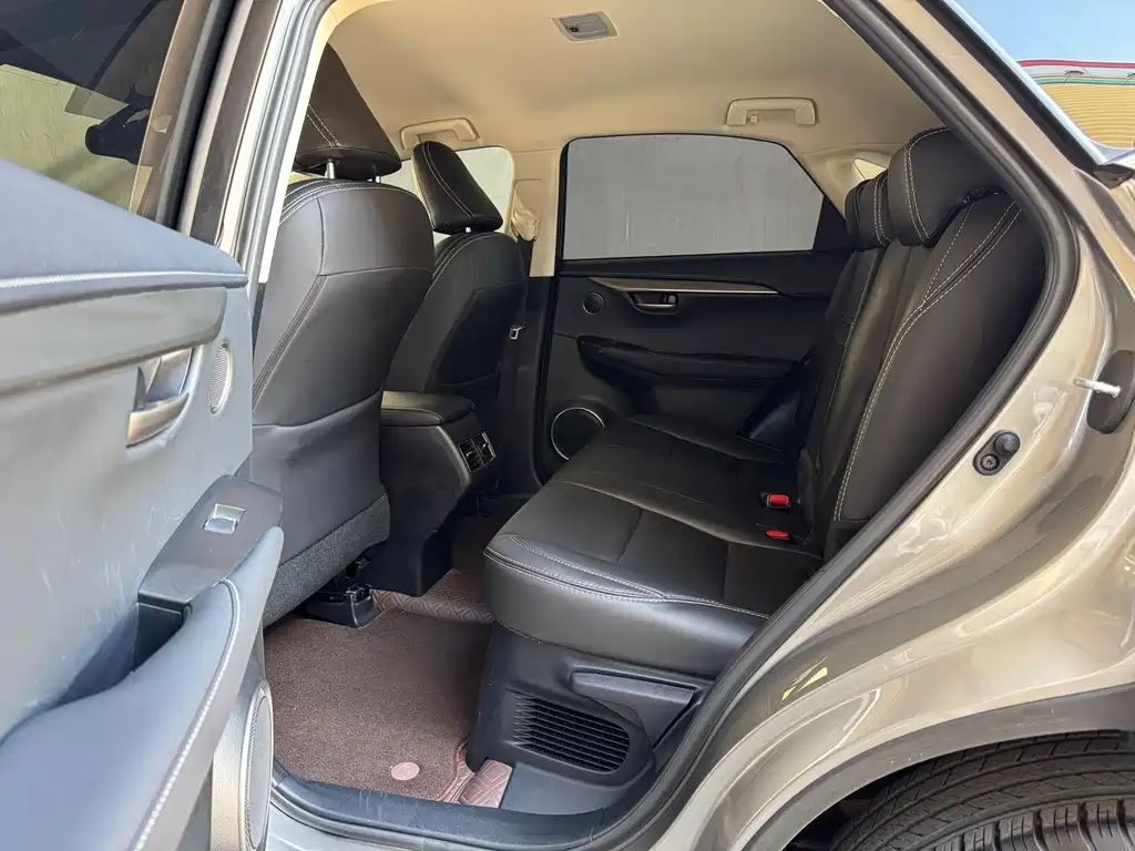 Lexus NX 200 FWD Sharp Travel CN-VI