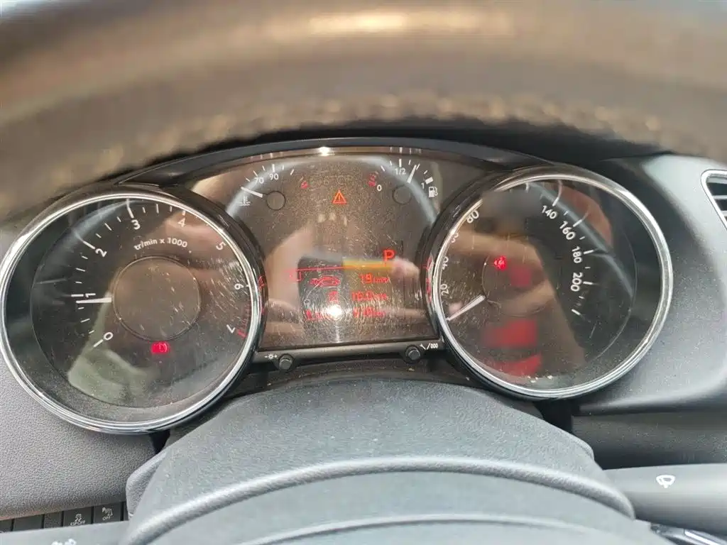 Peugeot 3008 2.0 L Auto Trendy
