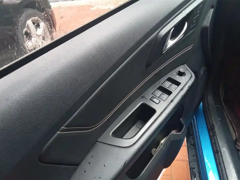Besturn X40 1.6 L Auto Premium