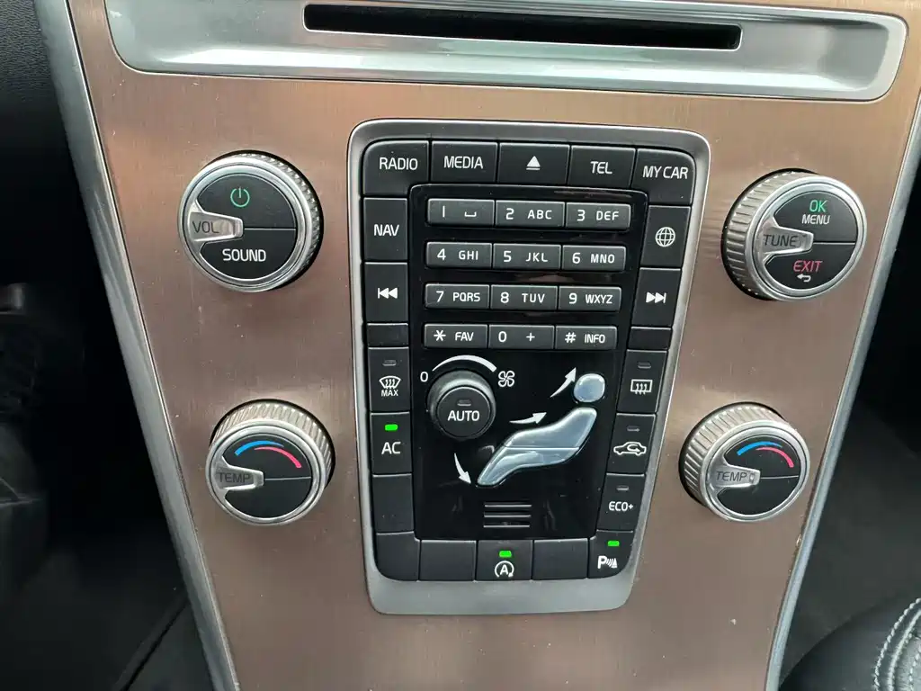 Volvo XC60 T5 Smart Travel Upgraded