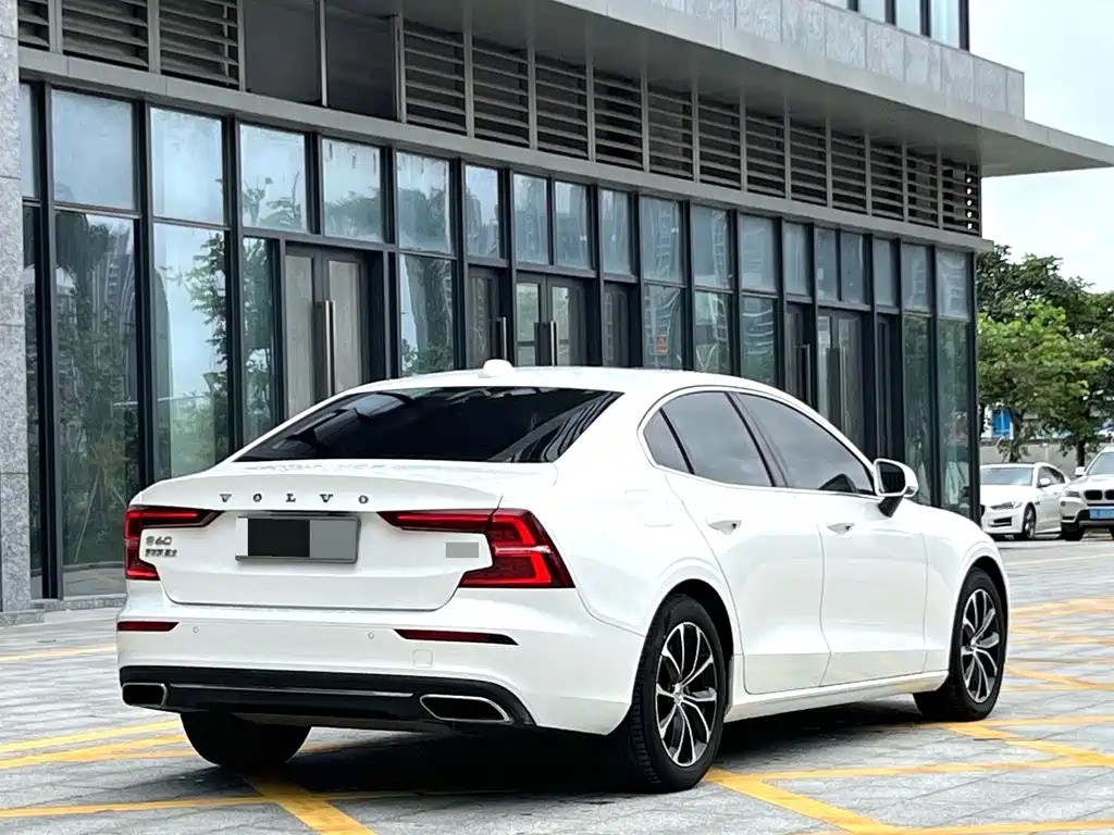 Volvo S60 T4 Smart Ease Luxury