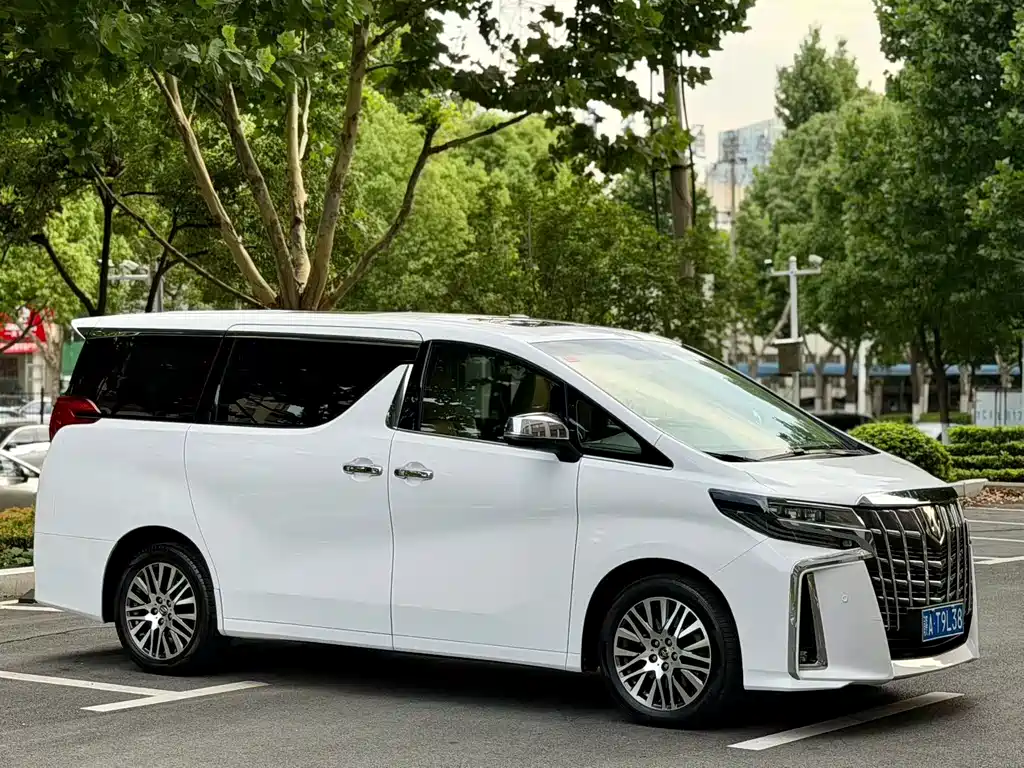 Alphard 3.5 L Distinguished