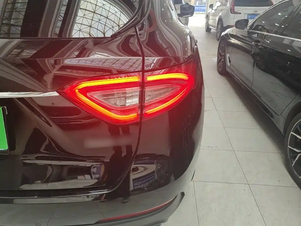 Levante 3.0 T Standard CN-VI