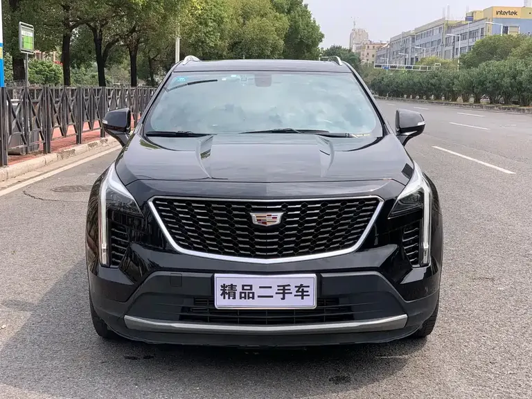 Cadillac XT4 28 T 2 WD Leading