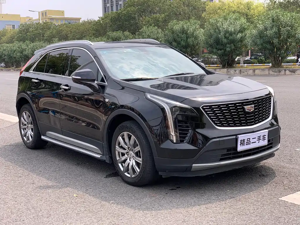 Cadillac XT4 28 T 2 WD Leading