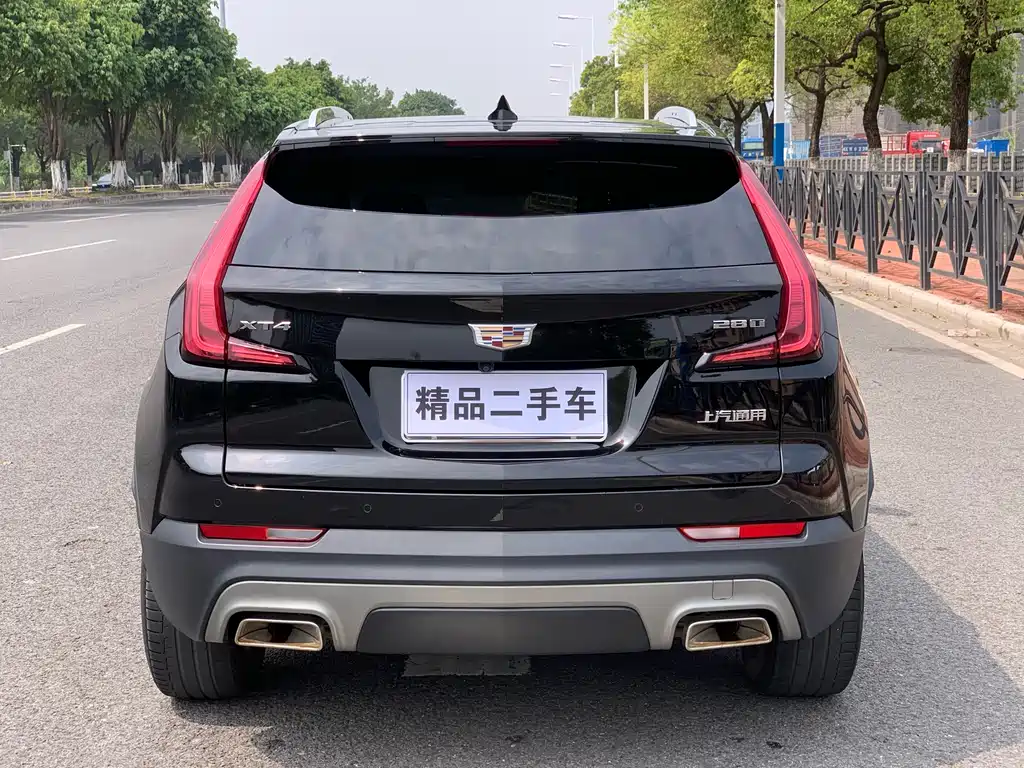 Cadillac XT4 28 T 2 WD Leading