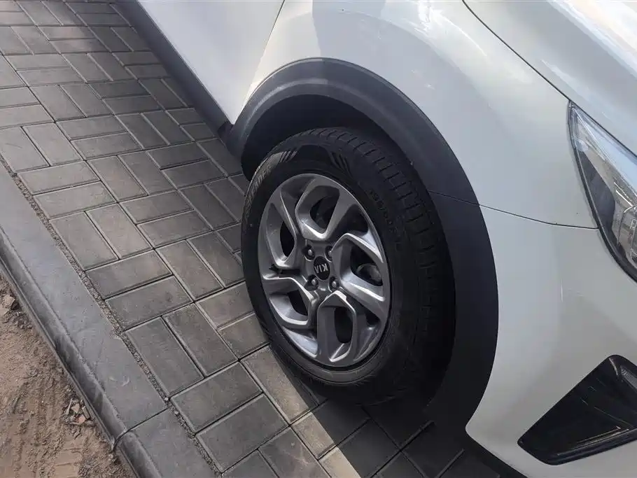 Stonic 1.4 L Auto Fun Enjoyment CN-V