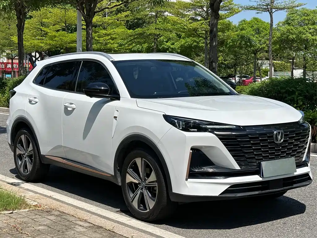 Changan CS55 PLUS 2 nd Gen 1.5 T DCT Distinguished