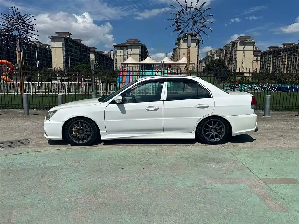 V3 Lingyue 1.5 L Manual Elegance