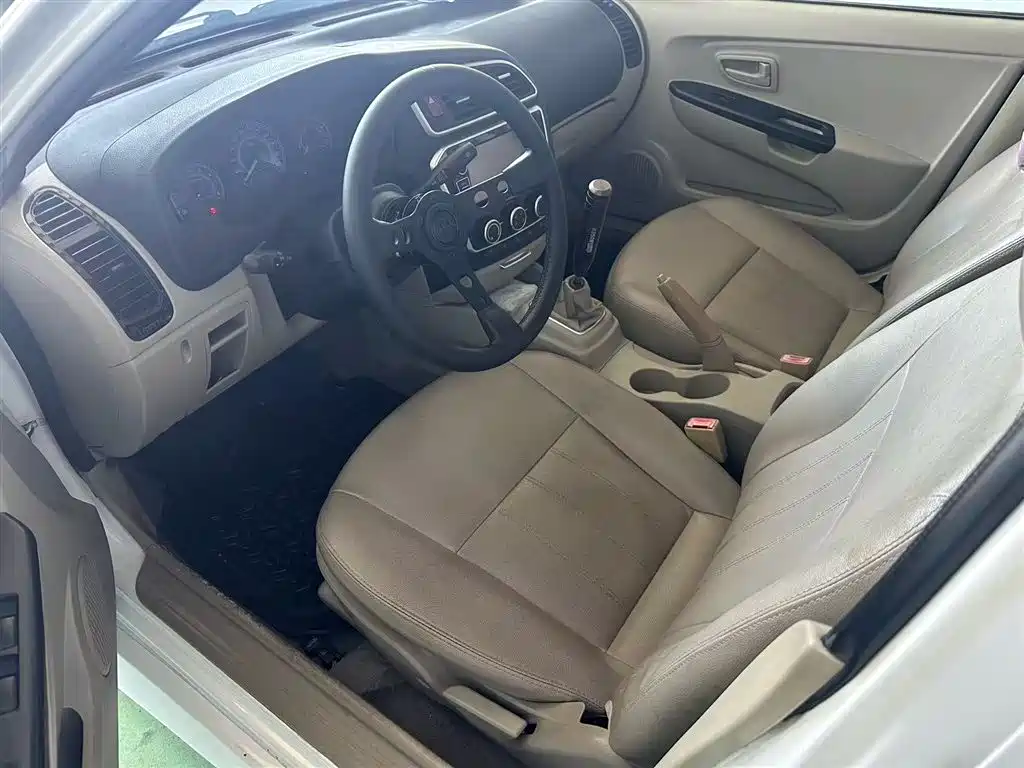 V3 Lingyue 1.5 L Manual Elegance