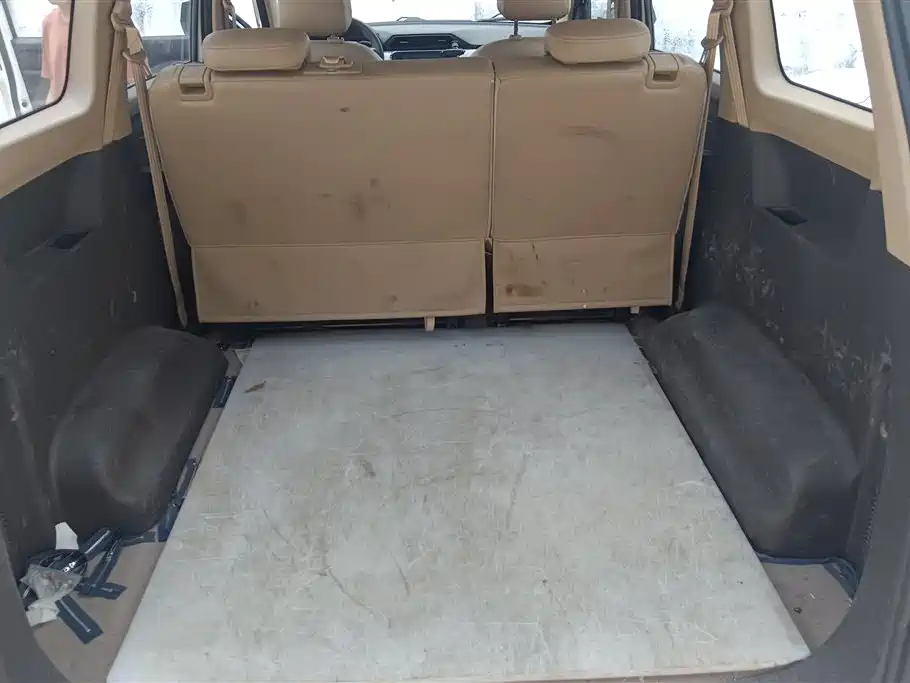 Wuling Hongguang 1.5 L S Comfort CN-VI LAR