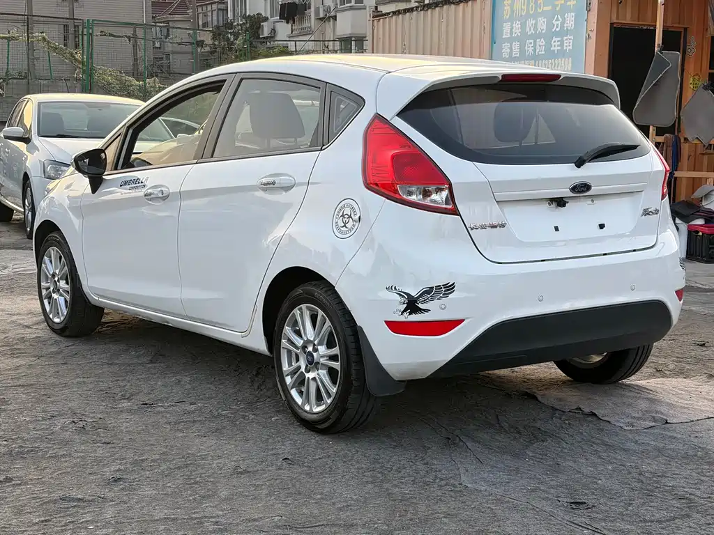 Fiesta Hatchback 1.5 L Auto Fashion