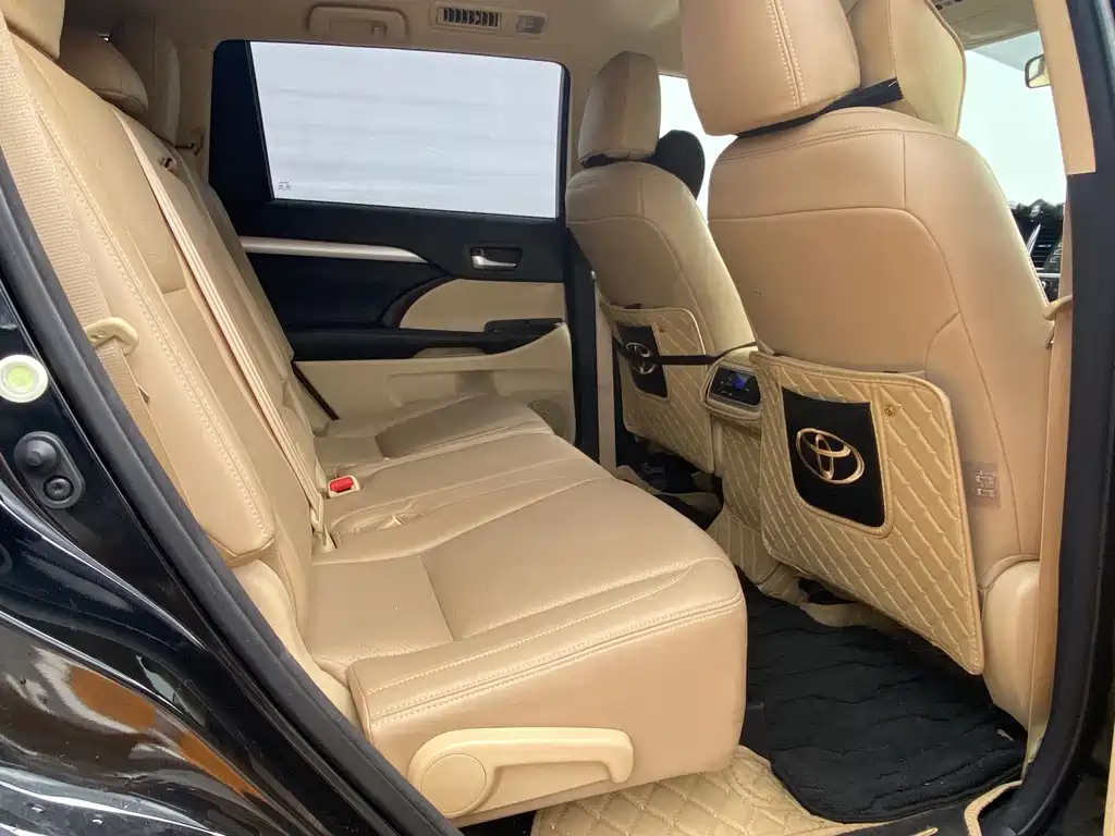 Highlander 2.0 T 2 WD Elite 5-seat CN-VI