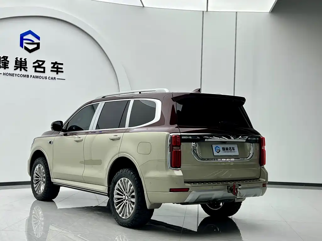 Tank 500 3.0 T Custom 5-seat