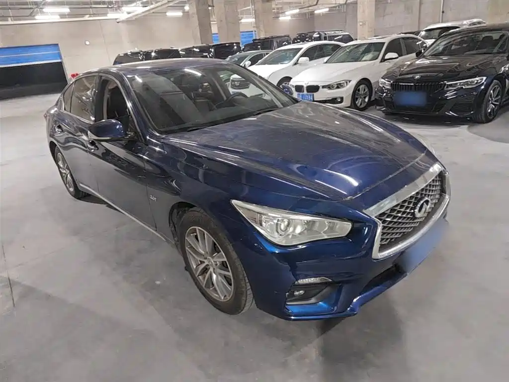 Infiniti Q50 L 2.0 T Comfort CN-VI