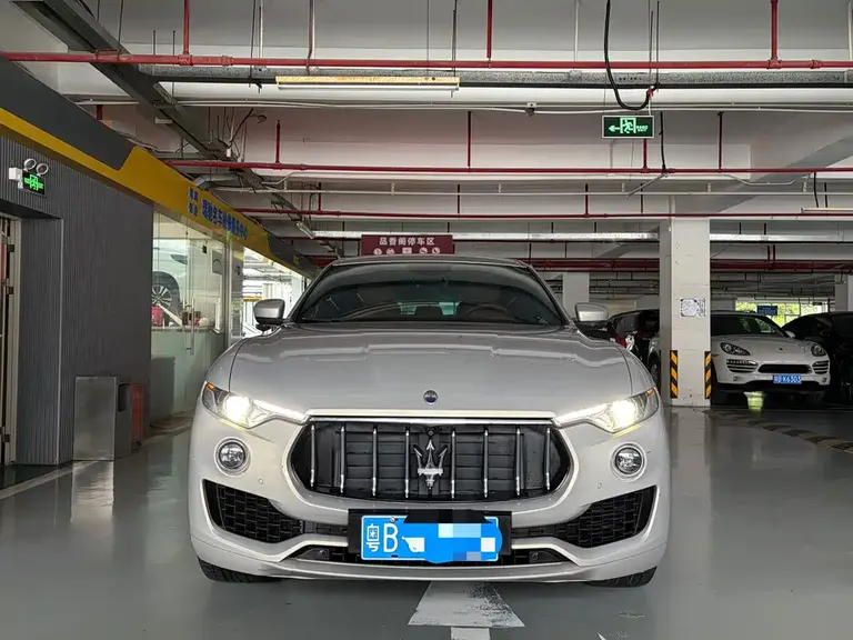 Maserati Levante 3.0 T Standard