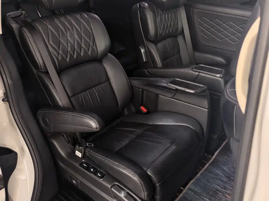 Elysion 2.0 L Hybrid Luxury