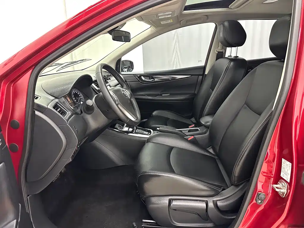 Tiida 1.6 L CVT Smart Travel