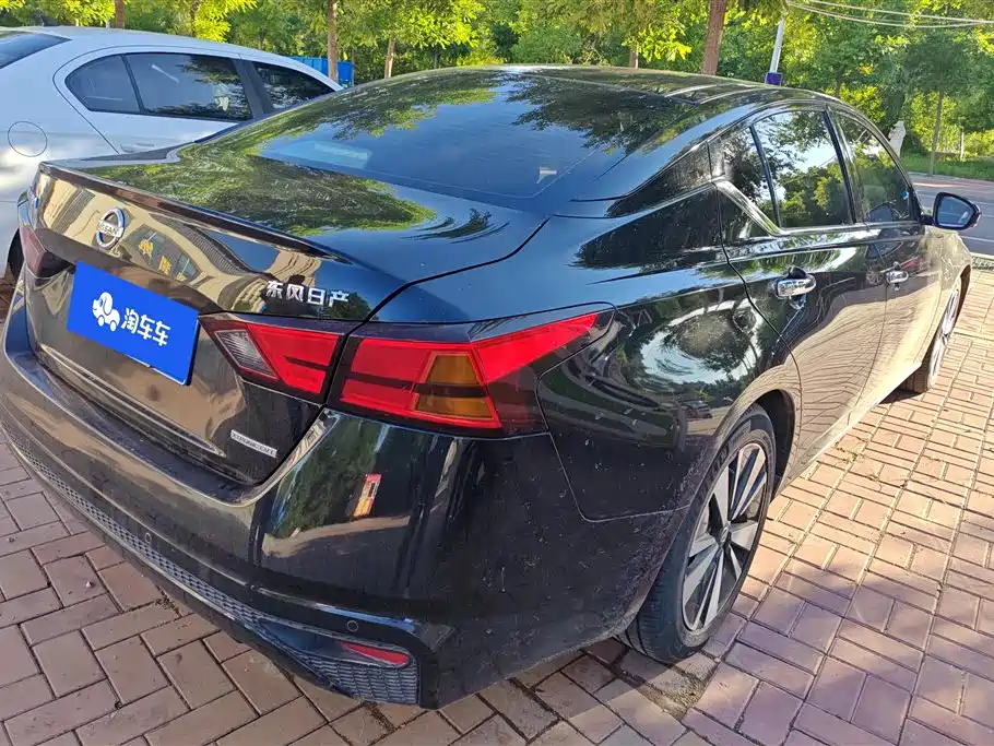 Teana 2.0 L XL Comfort