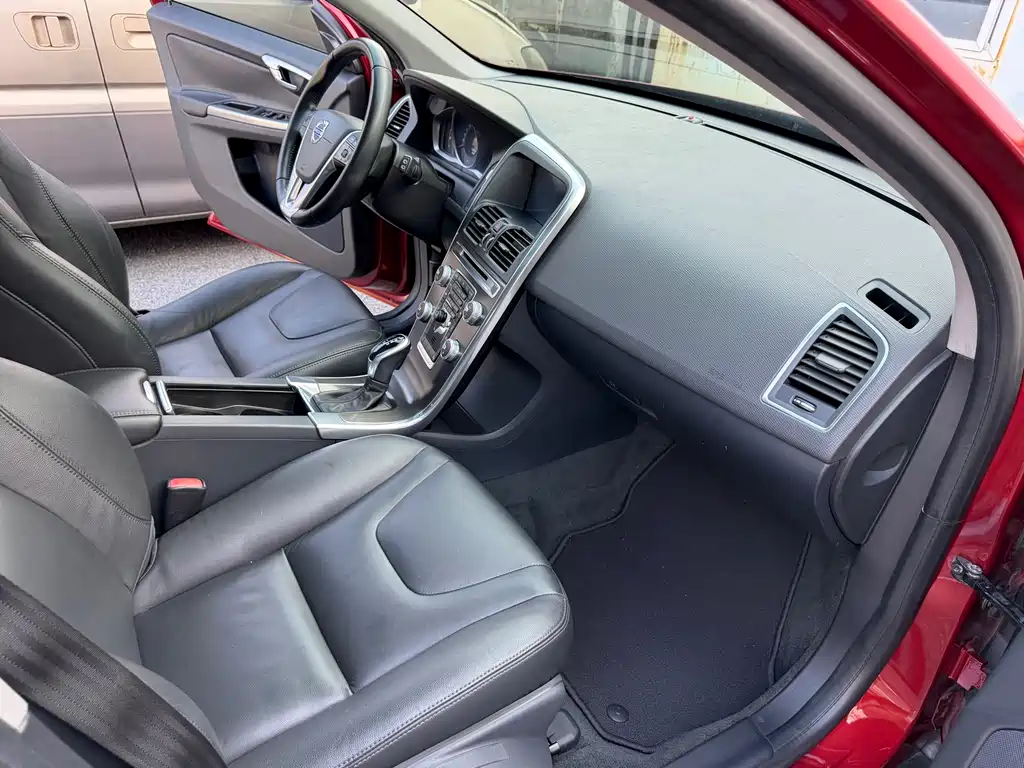 Volvo XC60 (Import) T5 Smart Ease