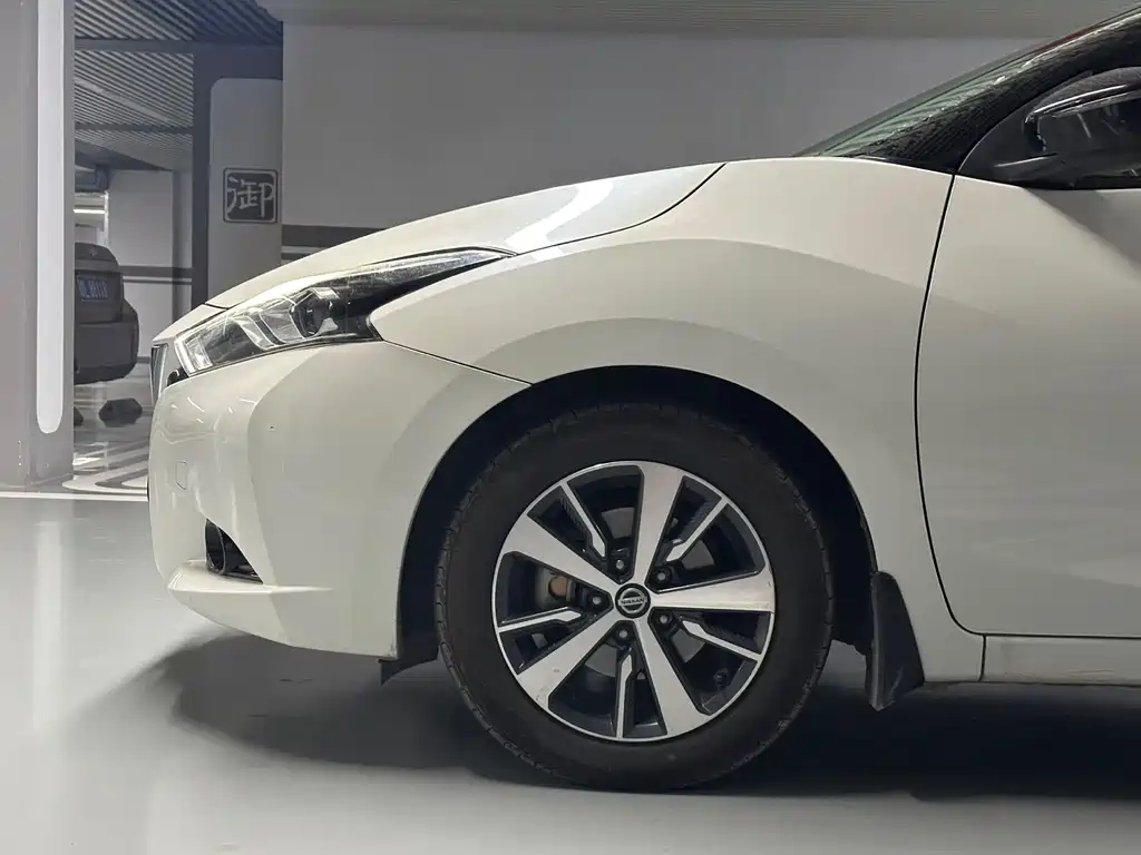 Lannia 1.6 L CVT Cool